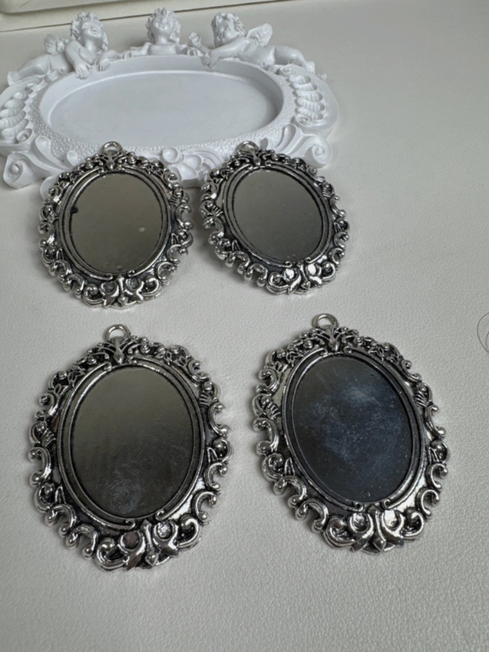 4 Pcs Silver Tone Oval Vintage Pendant Blank For 30x40mm Cabochon Jewelry Making